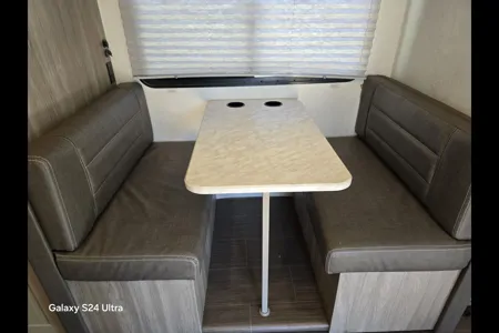 Rashid's Winnebago Vita 24P Class C