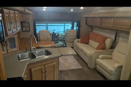 Miss Daisy - Space and Comfort