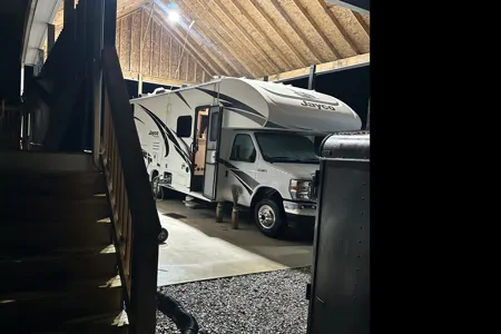 Edgar's Jayco 28 feet Class C
