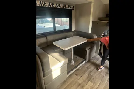 Edgar's Jayco 28 feet Class C