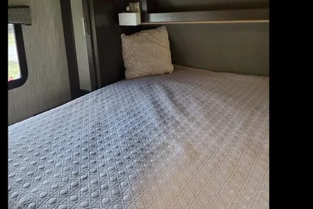 Nicole / Rob's  Fun Finder Travel Trailer