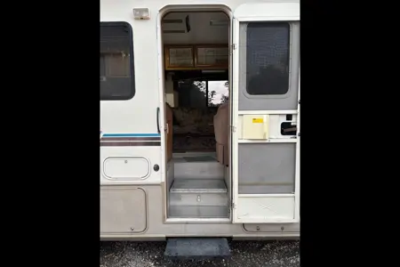 Andrii's Winnebago Adventure Class A