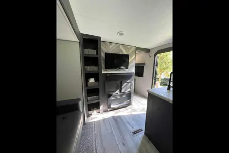 KZ Sportsmen 332 bhkse Travel Trailer