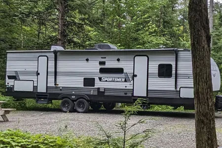 KZ Sportsmen 332 bhkse Travel Trailer
