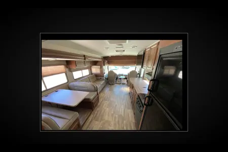 33 - 2017 Forest River Georgetown GT3