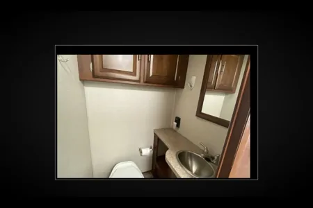 33 - 2017 Forest River Georgetown GT3