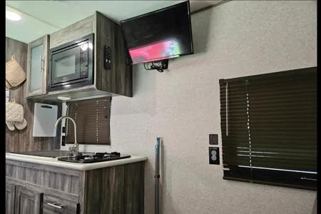 Carl's Forest River Wildwood Travel Trailer