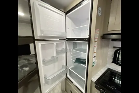 Lori's East to West Della Terra Travel Trailer