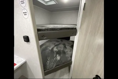 Lori's East to West Della Terra Travel Trailer