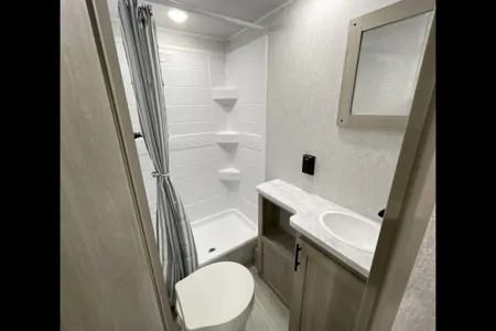 Lori's East to West Della Terra Travel Trailer