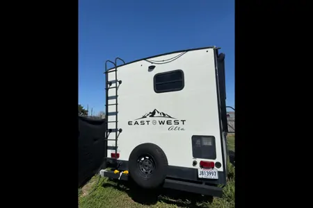 Sharon's East to West Forest River Travel Trailer