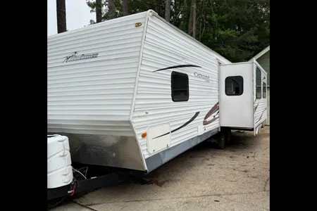 Lindsey Family Coachmen Catalina Travel Trailer