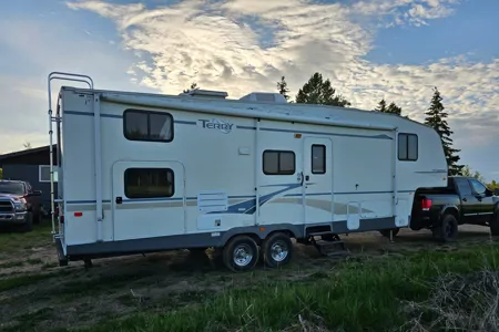 Brads Fleetwood Terry 5th wheel