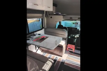 Anthony's Thor Motor Coach Chassis E350 Class C