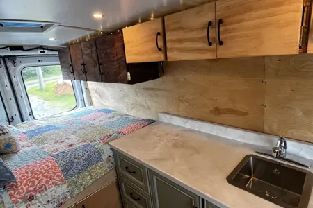Got Me Drove Van Rentals - The Cove 