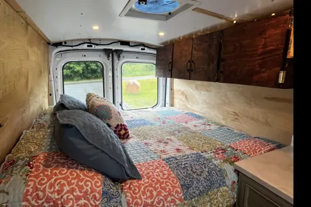 Got Me Drove Van Rentals - The Cove 