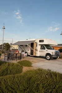 Desert Cruiser - Easy to Drive (Sleeps 5)