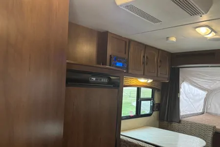 The Wilson’s Jayco Jay Feather Ultra Lite Hybrid