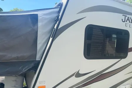 The Wilson’s Jayco Jay Feather Ultra Lite Hybrid