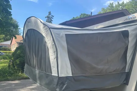 The Wilson’s Jayco Jay Feather Ultra Lite Hybrid