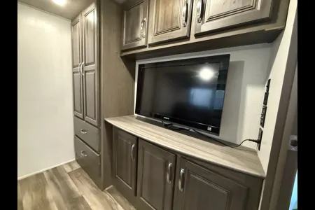 2022 Cougar 368MBI – King Bed + Bunk Room