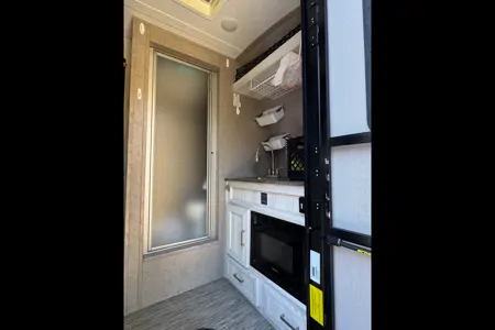 Reva's Flagstaff Epro Travel Trailer