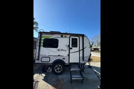 Reva's Flagstaff Epro Travel Trailer