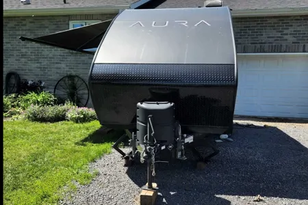 Tamany's Travel Lite Aura Travel Trailer