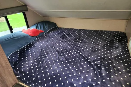 Tamany's Travel Lite Aura Travel Trailer