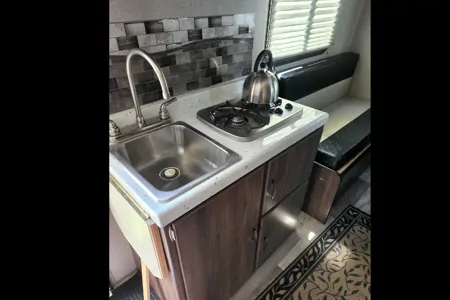 Tamany's Travel Lite Aura Travel Trailer