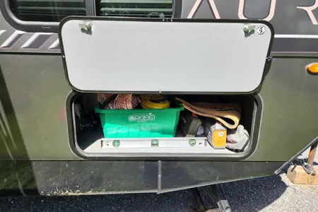 Tamany's Travel Lite Aura Travel Trailer