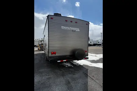 Heartland Trail Runner 25SLE 29’ Travel Trailer