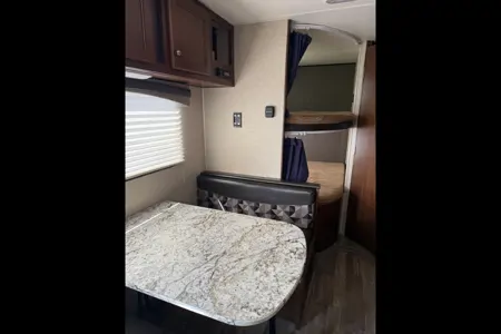 Heartland Trail Runner 25SLE 29’ Travel Trailer