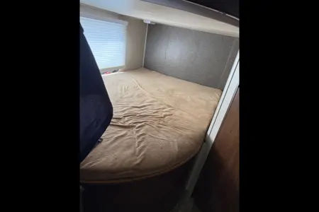 Heartland Trail Runner 25SLE 29’ Travel Trailer