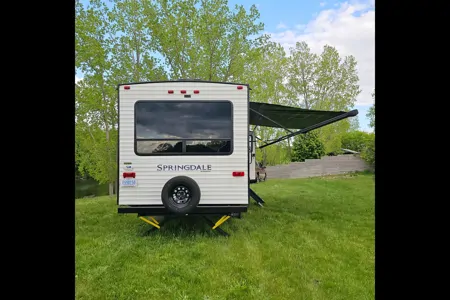 Fireside RV's Keystone Springdale 202RD - LMI1101 *