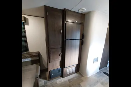 Fireside RV's Keystone Springdale 202RD - LMI1101 *