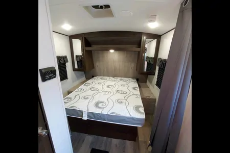 Fireside RV's Keystone Springdale 202RD - LMI1101 *