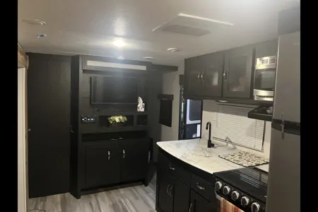 2022 Freedom Express 29SE TT Sleeps up to 10!