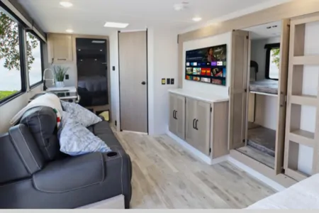 ✨ LUXURY, STRESS-FREE CAMPING EXPERIENCE ✨