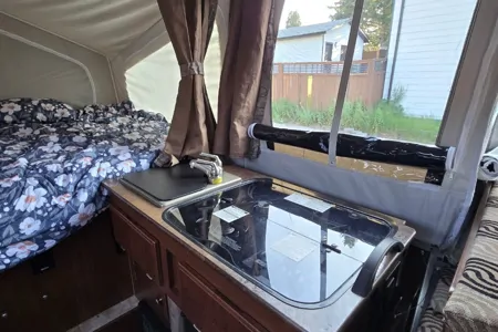 Vika's Flagstaff D265 Tent Trailer