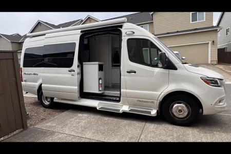 Manikanta's Mercedes-Benz Pleasure Way FL Class B