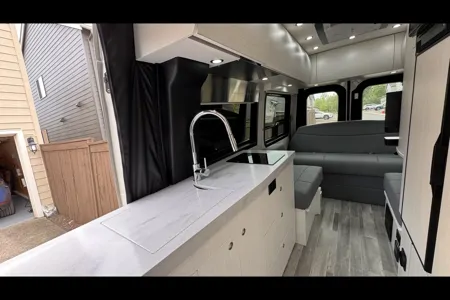Manikanta's Mercedes-Benz Pleasure Way FL Class B