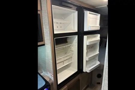 William's Thor Motor Coach Ford Thor Chateau 25 VF Class C