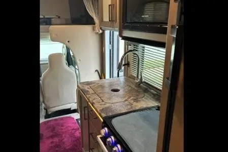 William's Thor Motor Coach Ford Thor Chateau 25 VF Class C