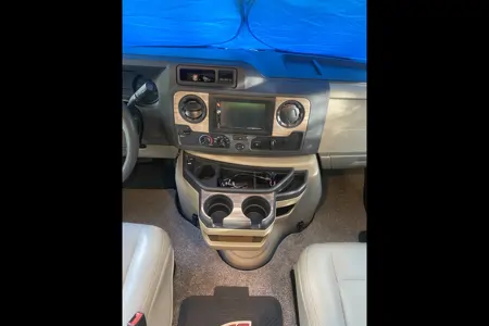 William's Thor Motor Coach Ford Thor Chateau 25 VF Class C