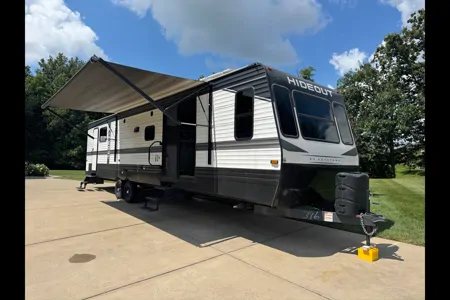 2022 Keystone Hideout 38FDDS – Your Home Away From Home - SLMO1733