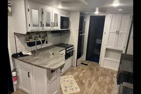 2022 Keystone Hideout 38FDDS – Your Home Away From Home - SLMO1733