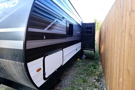 Minky and Mulani's Grand Design Transcend Xplor Travel Trailer