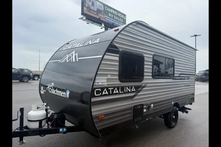 Bryan's Coachmen Catalina Summit Series 7 164bhx Travel Trailer