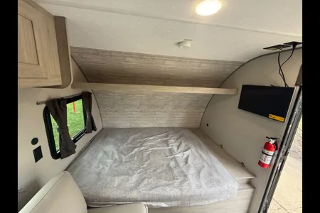 Bryan's Coachmen Catalina Summit Series 7 164bhx Travel Trailer